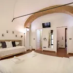 L\'Antica Concia Di Santa Croce - Sweet Dreams In Florence
